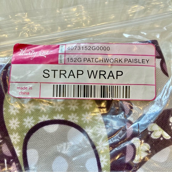 Thirty-One Strap Wrap Patchwork Paisley - Picture 4 of 7